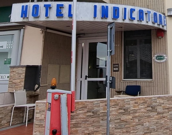 Hotel Indicatore Budget & Business At A Glance image 1