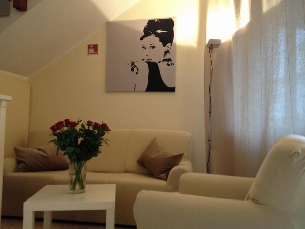 Hotel Indicatore Budget & Business At A Glance image 18